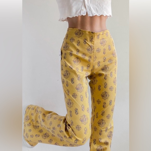 Free People Pants - NWOT Free People Penny Pull On Geometric Jeans. Size 25.